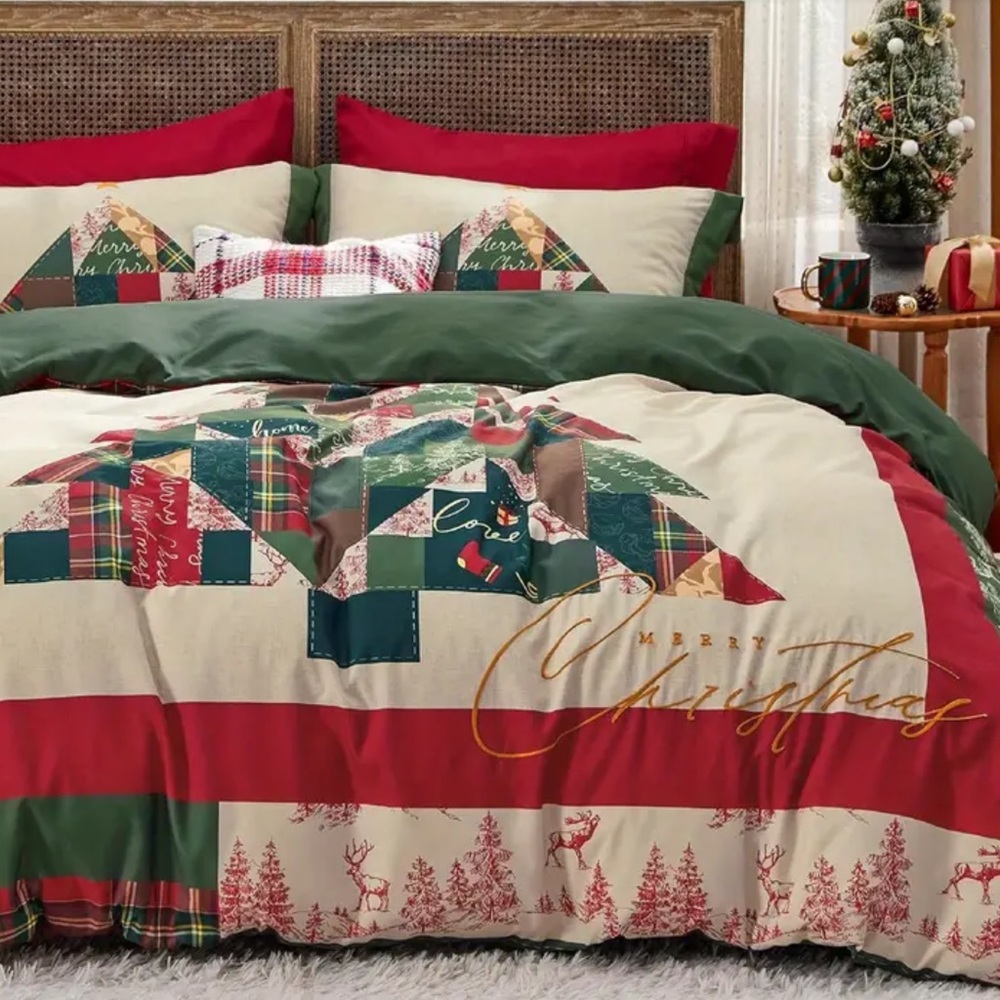 Patchwork Christmas Tree Queen Duvet Cover & Pillow Shams